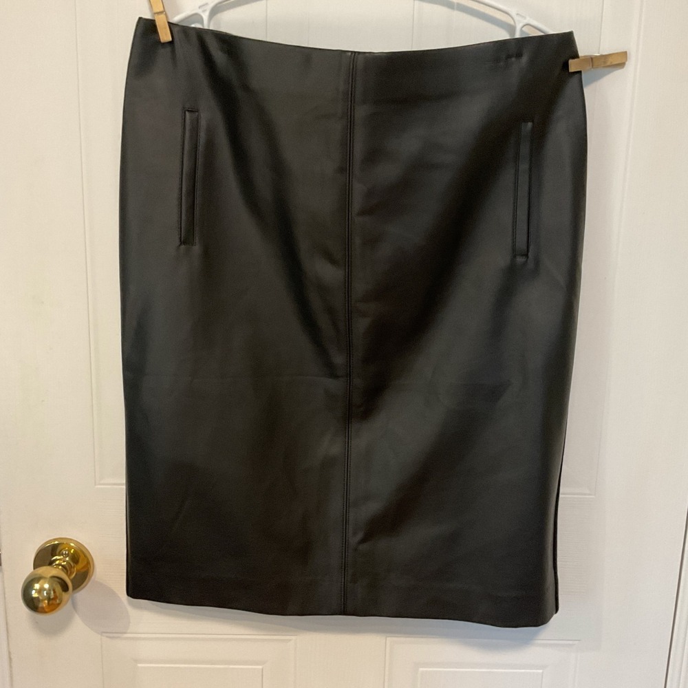 Chico's Faux Leather Pencil Skirt Women 1.5 L Black Excellent Mixed Media Ponte